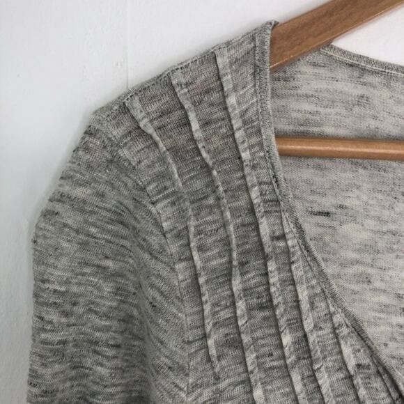 Sundance Grey Linen Pleated Top Size XS - Picture 3 of 6